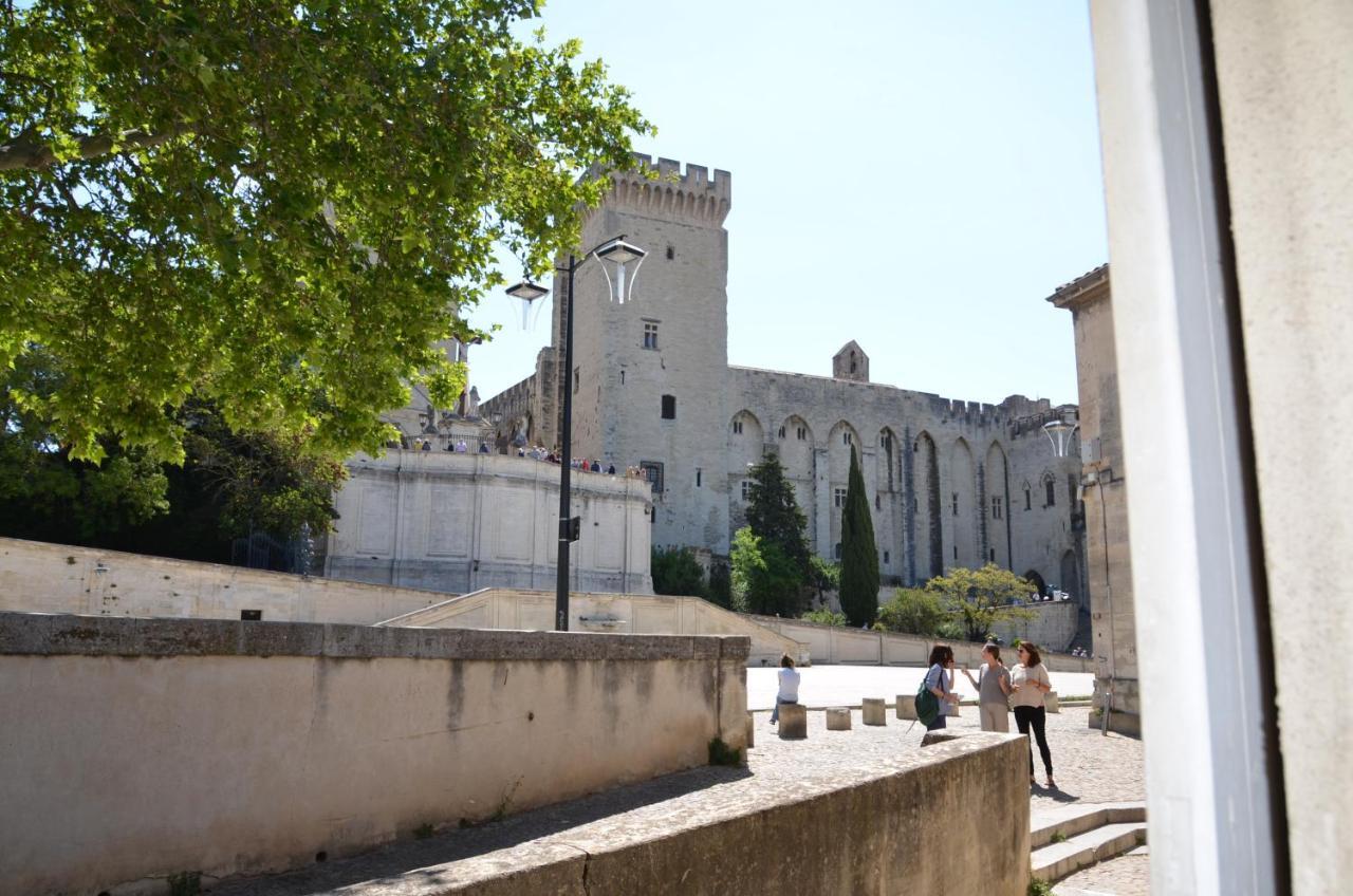 Face Au Palais Des Papes Apartment Avignon Bagian luar foto